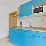 15944a * Vrsi