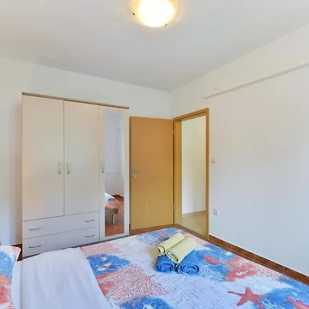 15944a Apartman *