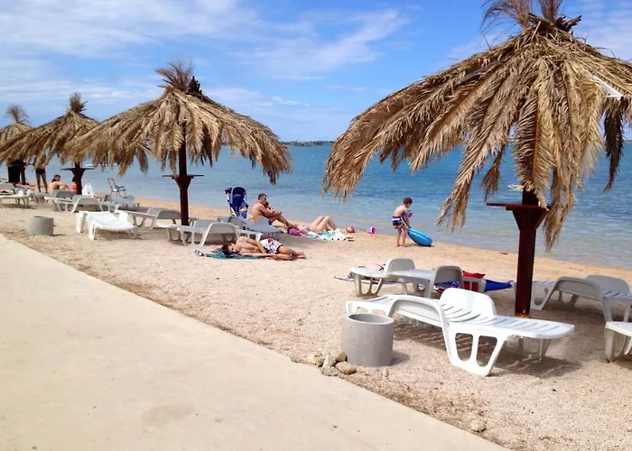 15944a Апартаменты *